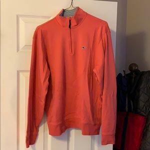 Vineyard Vines men’s M pullover.